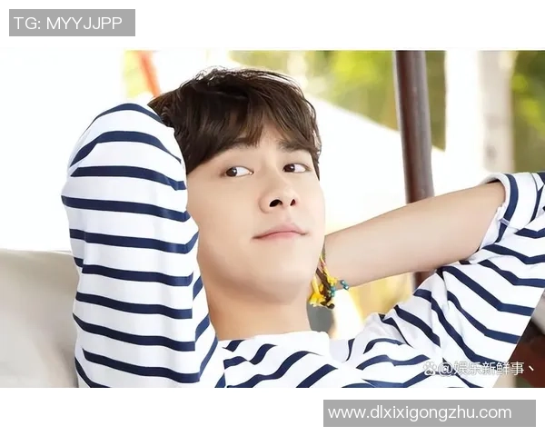 李易峰化身足球明星造型展现个人魅力与运动精神引发粉丝热议