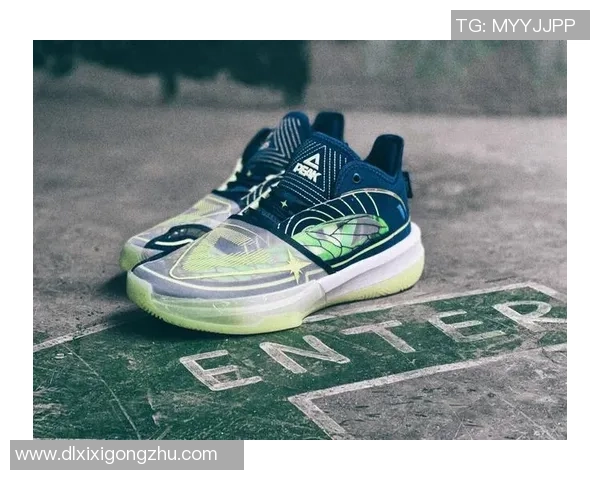 足球明星联名限量款球鞋引领潮流时尚与运动风潮完美融合